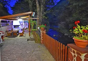 House By The River - Image 5