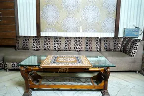 OYO 9056 Hotel Holiday Comfort - Image 3