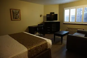 Americas Best Value Inn Concord CA - Image 4