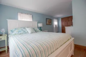 Historic Charmer Apartment 3 - Image 2