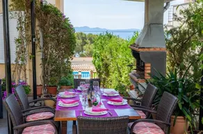 Family Holiday villa with private pool in front the sea in Alcudia, Aucanada - Image 4