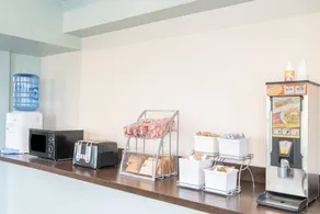 Super 8 by Wyndham Hamburg - Image 5