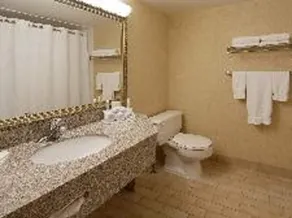 Holiday Inn Express Toronto East  Scarborough, An Ihg - Image 4