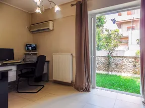 Nea Filadelfia- Spacious Apartment with Garden - Image 4