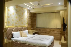 Hotel Milona - Image 2