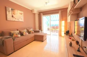Sophisticated Apartment With Bbq & Pool & Beach - Image 2