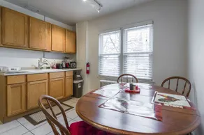 Best Vacation Home In Heart Of Downtown - Image 4