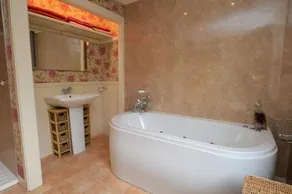 Springwell Cottage Dunoon - Image 4