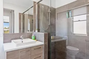 Serenity Lake House - Image 3
