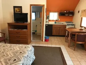 Fosterdale Motor Lodge - Image 2