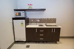 Amar Furnished Hotel Apartments - Image 4