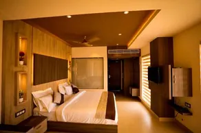 RIVERINE SUITES - Image 4