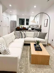 Luxury Downtown Spacious 3 bedroom New Modern Townhome - Image 2