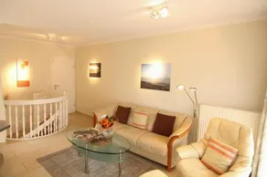 Boarding House Sensenskiin - Image 3