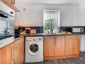 Sunset View Apt 8 Skinningrove - Image 4