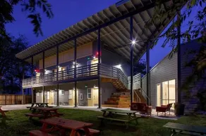 Hostel 512 - Image 4