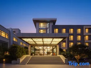 Rose Holiday Hotel - Image 2
