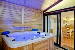 Haldon Forest Lodge, Exeter - Image 5