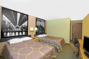 Super 8 by Wyndham Worthington Minnesota - Image 5