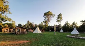 Les Cabanes De Riquier - Image 2