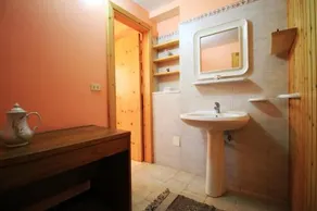 La Taverna - Image 5