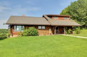 Pleasant_View_Log_Haus - Image 1