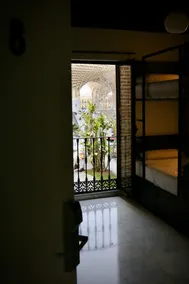 Oasis Backpackers Hostel Sevilla - Image 3