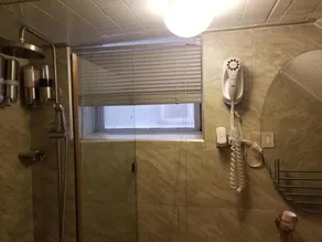 Homestay - Homestay - Hamilton ' s Hideaway - Image 4
