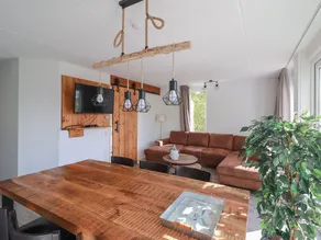 Ferienhaus am Wasser in Friesland - Image 4