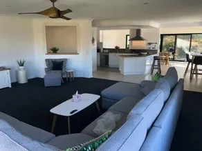 Rainbow Beachhouse deluxe pristine location - Image 5