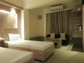 Green Palace Hotel - Image 2