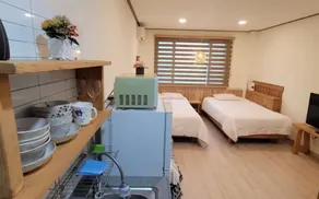 Jeju Rainbow House - Image 3