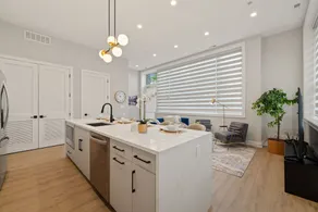 New Building in Med District - Modern 2bed 2bath - Image 4