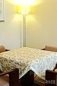 Golden Eagle Holiday Hotel Chongqing - Image 3