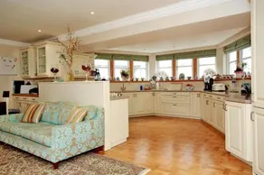 Luxury Scottish Apartment - Image 3