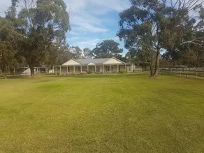 Woodside Ranch Luxury Farmstay - Image 2
