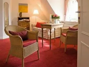 KAMPs Hotel - Image 3
