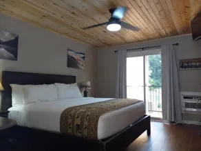 The Carter Lodge On The River - Image 4