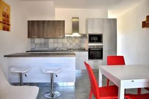 Nice Apartment With Private Garden and Pool Near the sea [VR] - Image 3