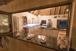 Pangolin Lodge - Image 3