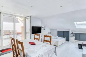 Duplex avec vue sur mer et piscine - Image 2
