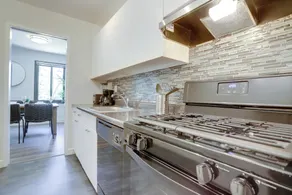 Stylish Modern And Comfy Studio w View Park - Image 4