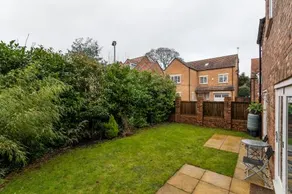 Pass the Keys | Spacious, modern & tasteful townhouse for up to 8! - Image 2