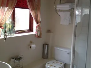 Home from Home Guest House - Image 3