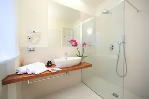 Al Castello Luxury - Image 2