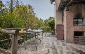 Holiday Home In Fabbriche Di Vallico - Image 4