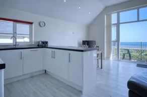 Ewyn Y Don - 2 Bedroom Apartment - Pendine - Image 3