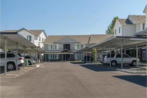 Landing Apartments - Salem - Image 4
