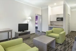 LA QUINTA INN & SUITES HOUSTON NASA SEABROOK - Image 4