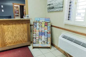 Rodeway Inn - Image 2